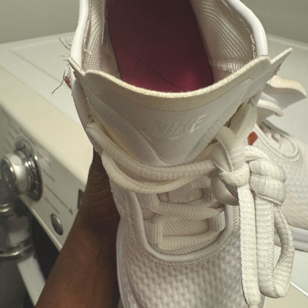 Women Pink & White Nike